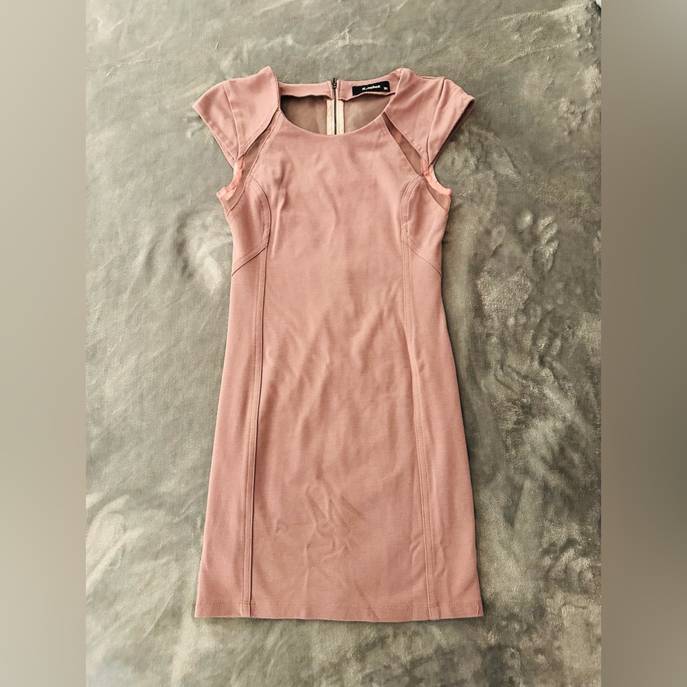 🆕 LASHEZ Dress pink mid
